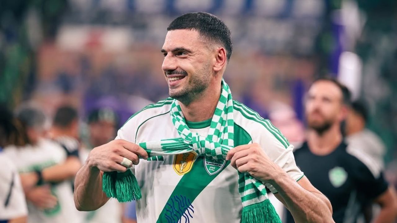 ديميرال يثير الجدل بعد خسارة النصر آسيويًا